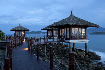 spa_treatment_room.jpg